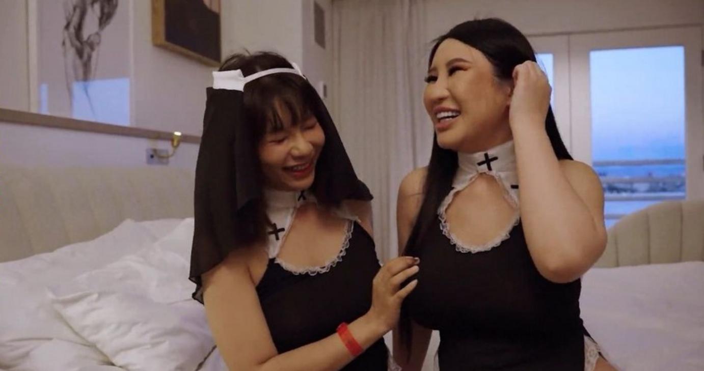 xxx châu á,phim sex chị em loạn luân,sex gay say rượu Dụ dỗ em nữ sinh về nhà... đụ