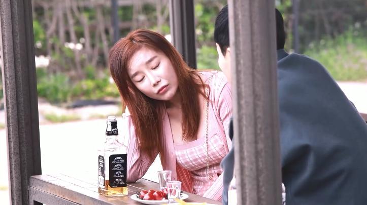 sex trò chơi vương quyền Khoái tê bím với con chim đen to của bạn trai